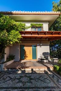 RentitSpain - Villa de Lujo Monzones - Piscina y Jacuzzi en Albolote