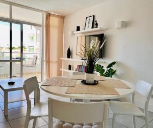 Yumbo Sunset Suite Tanife - Next to Yumbo