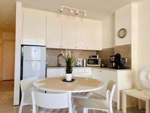 Yumbo Sunset Suite Tanife - Next to Yumbo