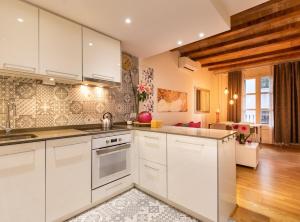 Blasco de Garay: acogedor apartamento en el corazón de Poble-sec