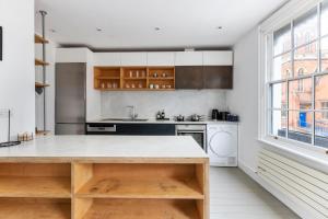 St Albans Centre Home - 4BR - 2 FREE parking