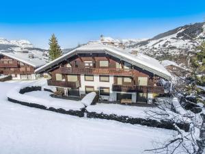 Studio skis aux pieds à Megève, animaux permis - FR-1-453-58
