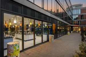 塞格德艺术酒店 - 苏博蒂察