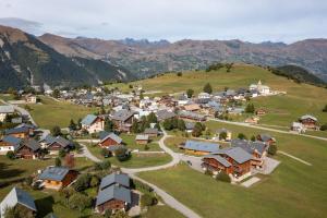 Chalets Savoyard chalet of 300m in Albiez : photos des chambres
