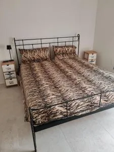 33 Joy Dreams - Sandra