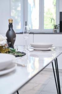 LaMer Luxury Suite by Litto