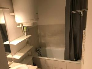 Appartements STUDIO BAREGES- 1 piece location pour 2 personnes, Station ski BAREGES-LA MONGIE : Appartement 1 Chambre