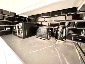 London Flat - Good Access To Central and more!