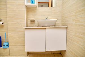 Olivet Homes- California plaza