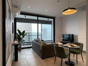 Luxury City Oasis