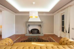 Villa Regina Elena Vittoria by VacaVilla