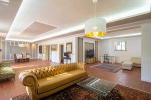 Villa Regina Elena Vittoria by VacaVilla