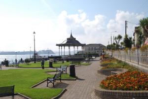 Castlemartyr Holiday Lodges No 20 2 Bed by Trident Holiday Homes