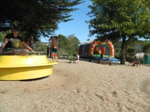 Camping 4 étoiles - Piscine - efci0g