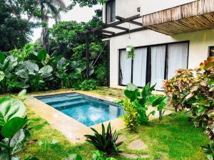 Casa Ron - 3BR Jungle House in El Valle Near Beach