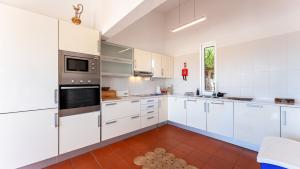 Ocean View 3 BDR House With Patio by LovelyStay