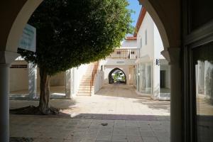 Casa Sol Seaside modern cozy 1bed apt in green yard