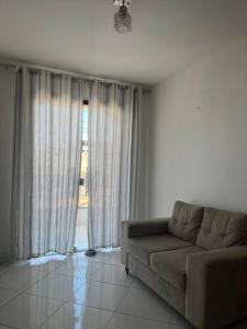 Apt com varanda no centro