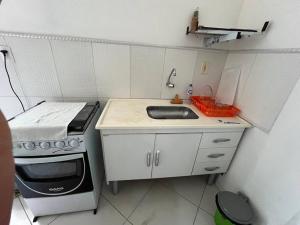 Apt com varanda no centro