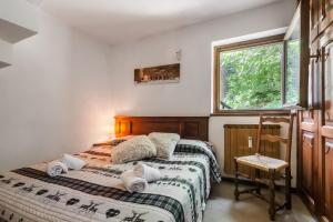 Parcheggio-Camino-8pax - Chalet immerso nella Natura