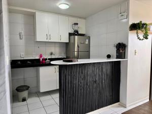 Studio completo - Poucos Passos da Praia