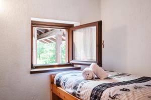 Parcheggio-Camino-8pax - Chalet immerso nella Natura img19