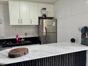 Studio completo - Poucos Passos da Praia