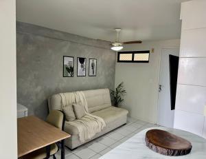 Studio completo - Poucos Passos da Praia