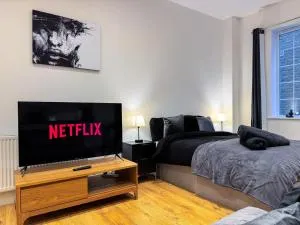 Central & Cosy Home Walking Distance To High Steet - Allington