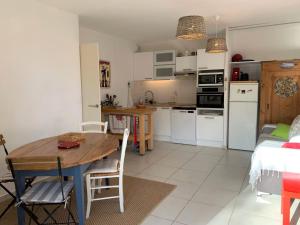 Appartements Appartement cosy avec jardin pres de la Lagune de Thau a Bouzigues, ideal pour des vacances paisibles - FR-1-604-34 : photos des chambres