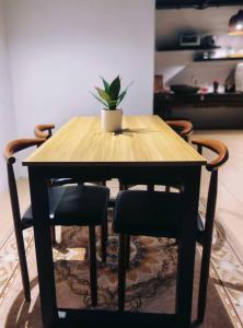Soho Duplex Subang Empire by Chillout Stay