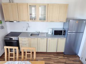 Pirin Heights Apartment 200m from SKI ROAD
