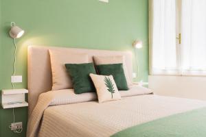 Cozy olive green flat