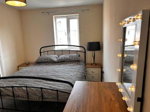 Luxurious Stay, Spacious & Chic