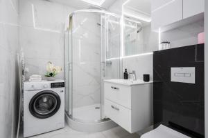 Pileckiego 59 z Oddzielną Sypialnią i Bepłatny Parking By Perfect Apart