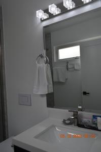 Dimond Abode Vacation Rental, Oakland California Dimond District