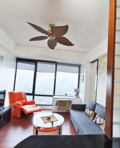 Bellagio One Bedrroom BGC Burgos Circle by Christine Suites PH