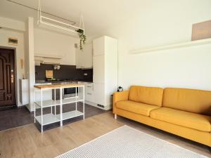 Kasprzaka Apartment parking