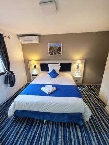 Hotels Hotel Les Alizes : photos des chambres