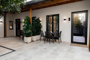 B Comfort Apartments