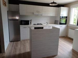 Villa avec piscine au calme à la campagne