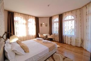 Комплекс АНИ МАР яз Клокотница