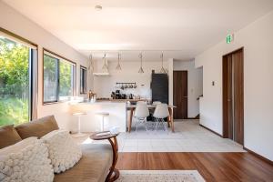 屋根付き屋外ガス式BBQ ぐらんぱる公園シャボテン動物公園絶好立地貸別荘stella 星空眺望 遊具 ホームシアター 大画面任天堂スイッチ