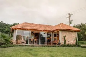 Lindo Espaço no Vale dos Vinhedos - Monte Belo