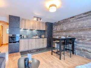 Studio-cabine rénové 4 pers, centre de Morzine, proche pistes - FR-1-754-49