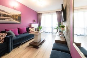 Apartament lawendowy z garażem, tarasem i widokiem na Śnieżkę Triventi