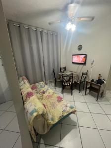 Apto Guarujá-Pitangueiras -100m da praia, Reserva Mínima de 2 noites