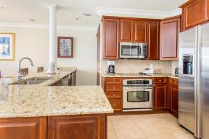 Beach Club Gulf Front 3B Condo - 1602