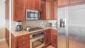 Beach Club Gulf Front 3B Condo - 1604