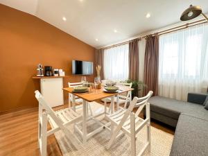 ŞAHİN PERA SUİT3 Central location 2 Br 3 Ac great apartment